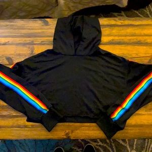 Long sleeve hooded crop top